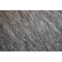 Naturlig tyrolsk kardet ull